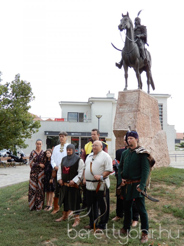 kádár vitéz emléknap 12